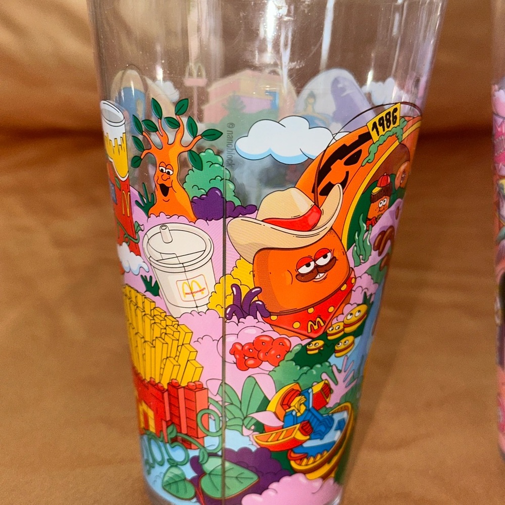 Colorful Illustrated Glass Tumblers Set McDonald’s collection - Picture 7 of 14